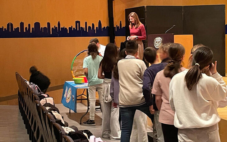 Alumnado de Primaria de Benidorm participa en un ‘escape room’ con el agua como protagonista 